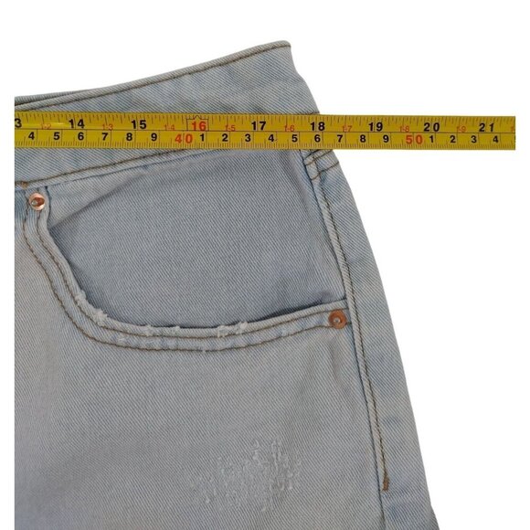 Wild Fable Women's Light Wash Denim Short Shorts Size 14, NWT. - Picture 8 of 9